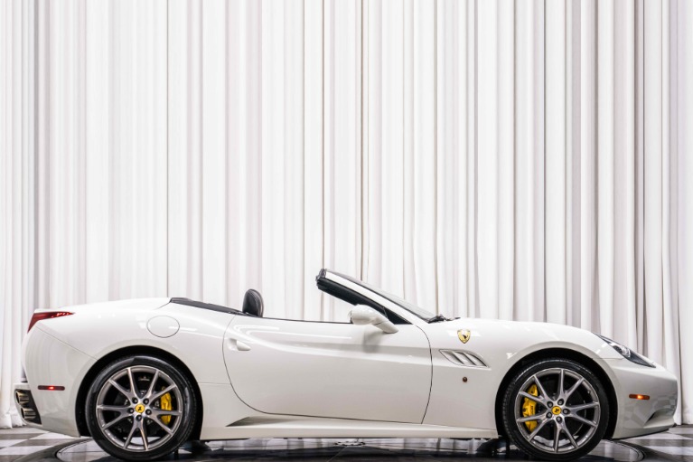 Ferrari California -Daytona Seats, Forged Wheels, Scuderia Shields, Contrast Stitching
