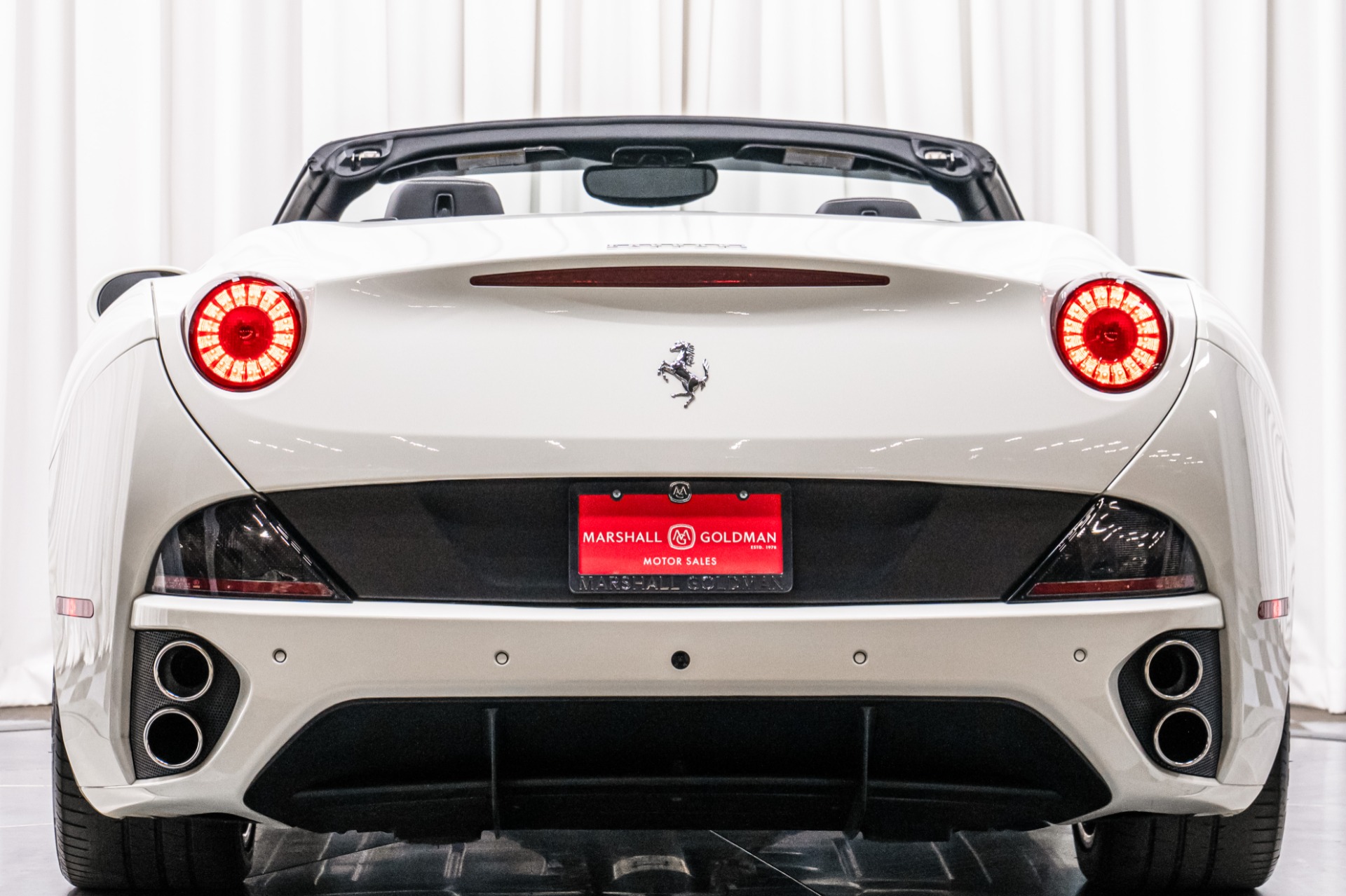 Ferrari California -Daytona Seats, Forged Wheels, Scuderia Shields, Contrast Stitching