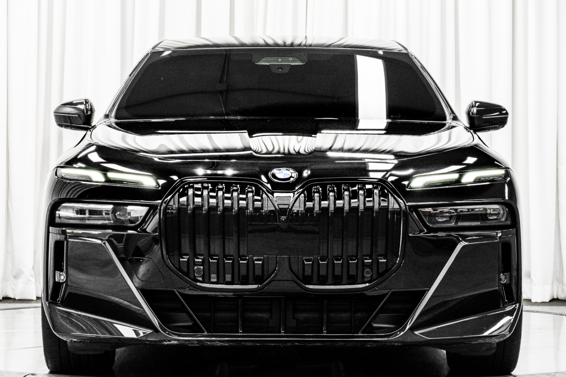 2023 Bmw M760i xDrive photo 3