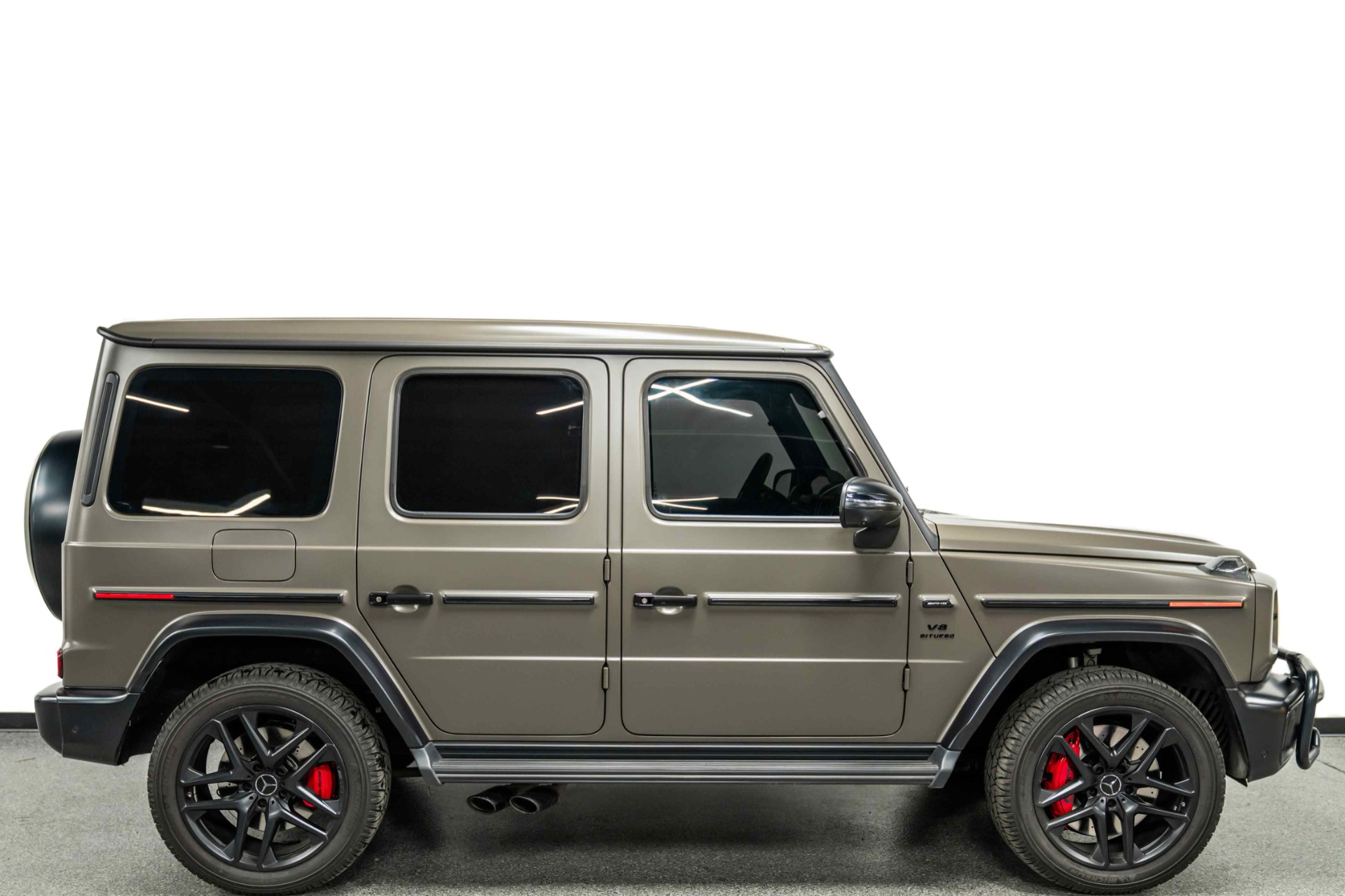 MANUFAKTUR Signature Dark Olive Green Magno 2025 Mercedes-Benz G63