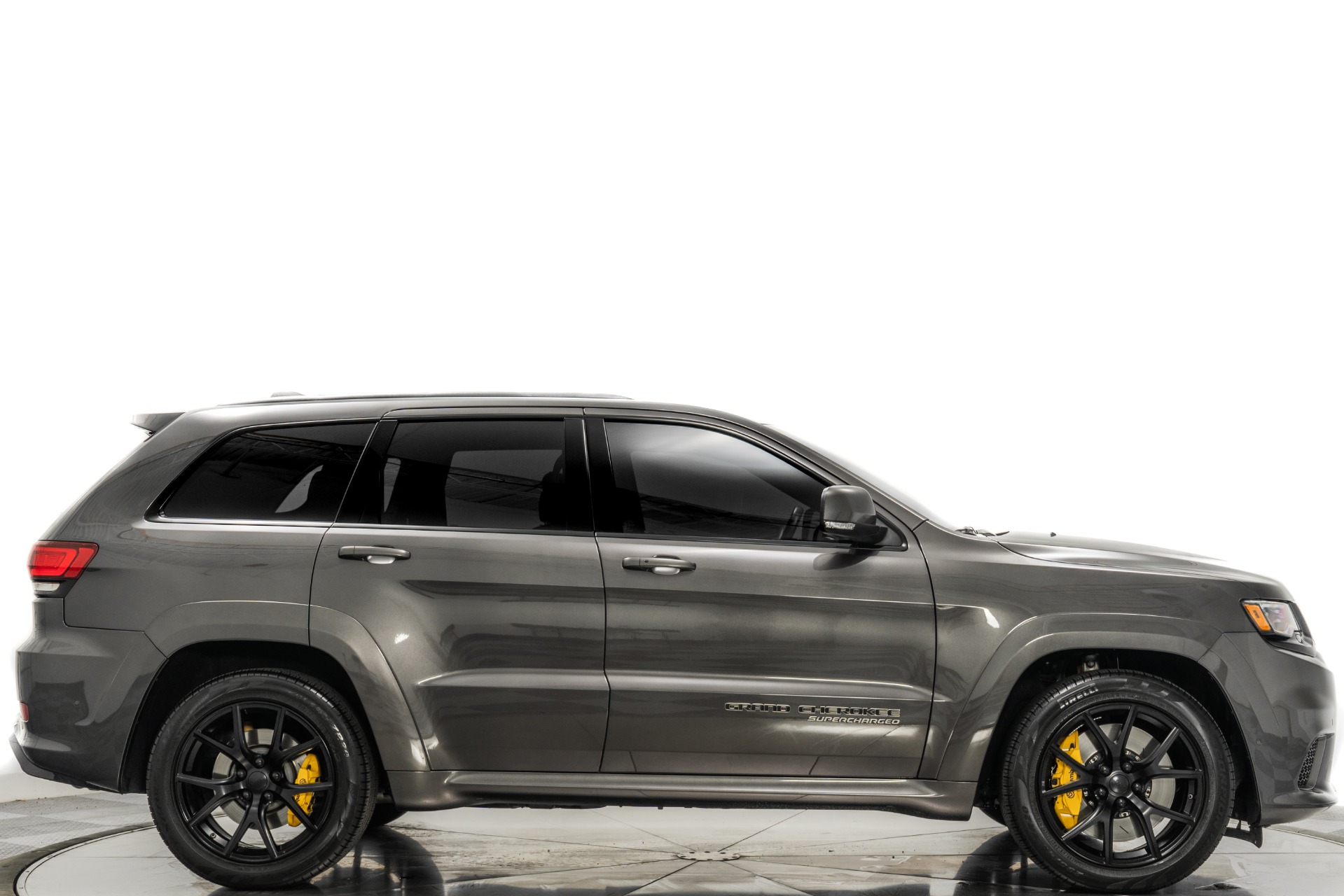 Granite Crystal Metallic Clear Coat 2018 Jeep Grand Cherokee