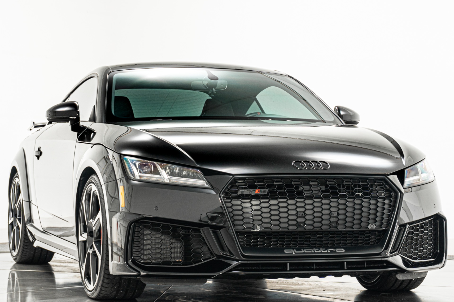 2019 Audi TT RS photo 3