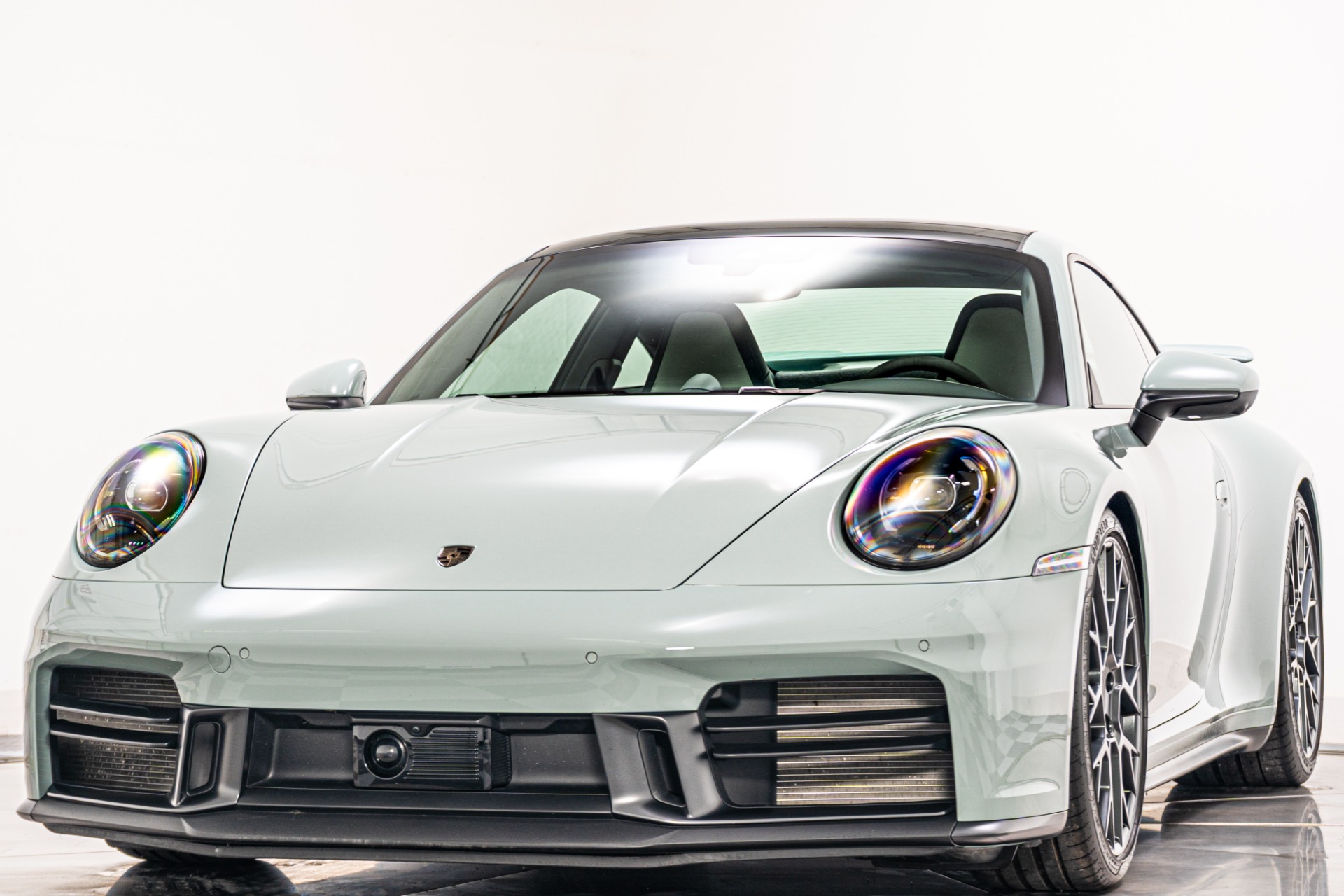 Shade Green Metallic 2025 Porsche 911 Carrera -SportDesign Package
