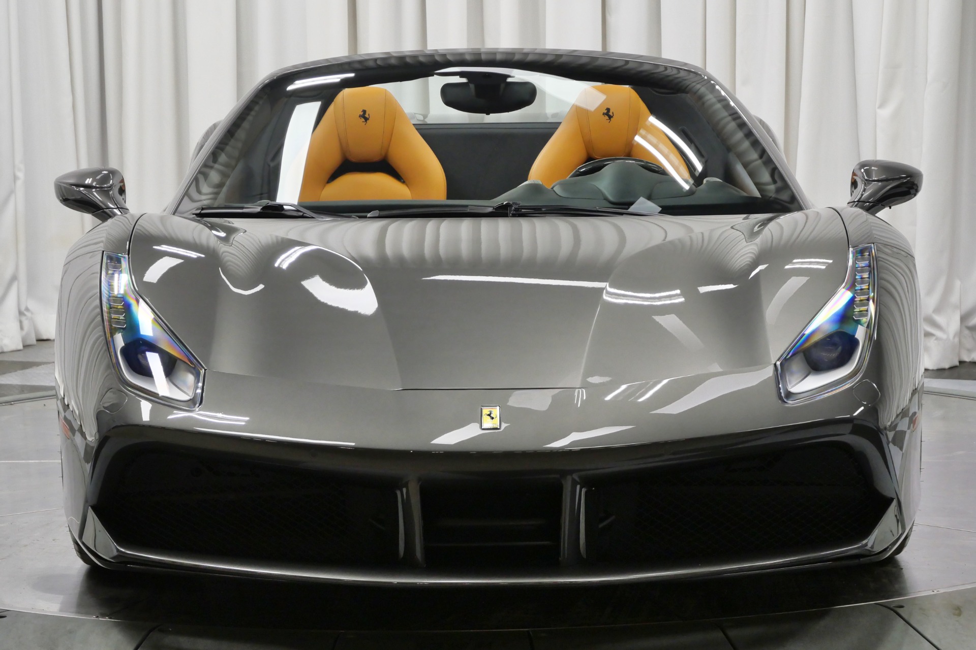 Ferrari 488 Spider -Ferrari Historical Color, Sport Exhaust, Daytona Seats