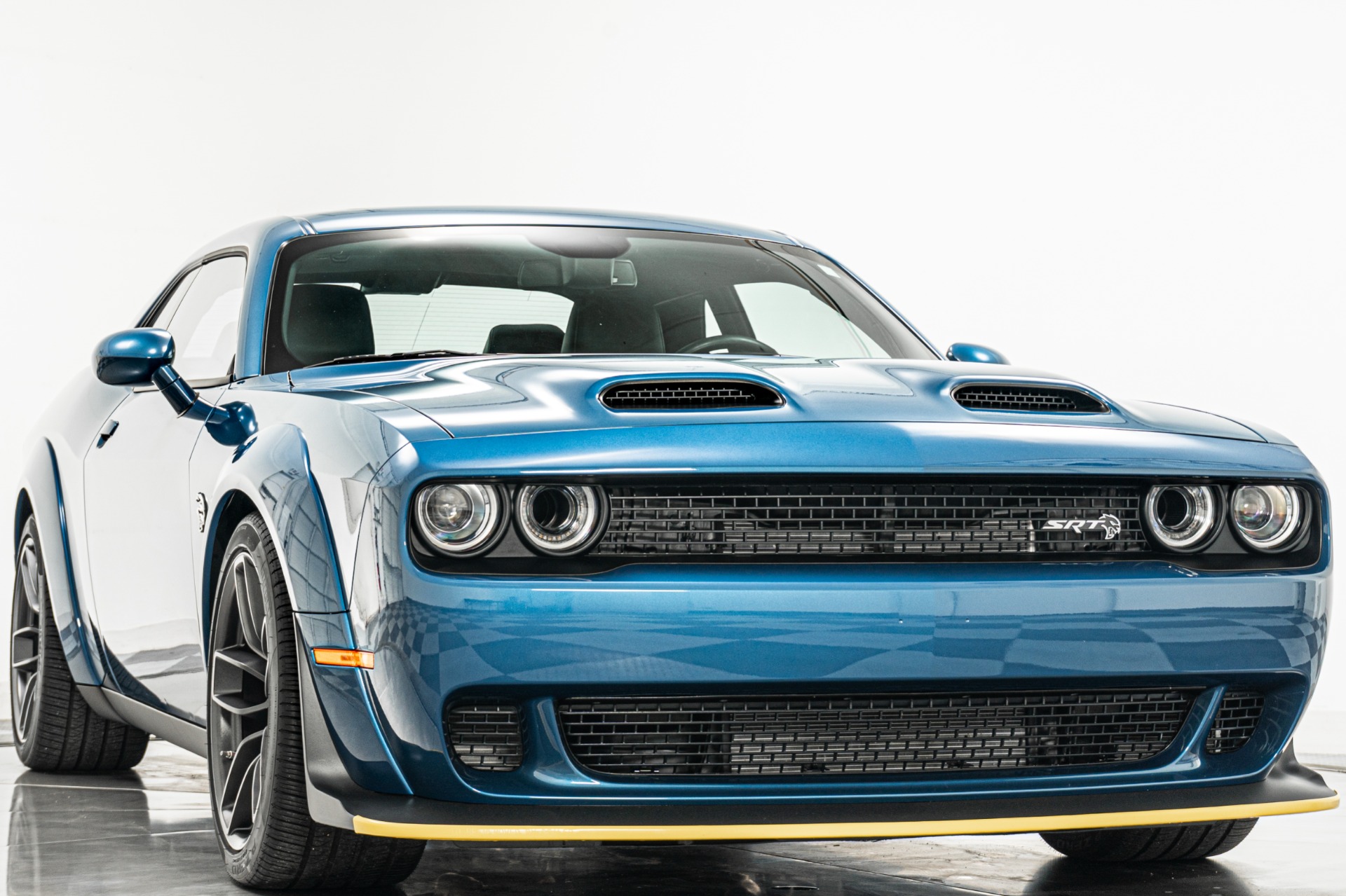 Frostbite 2023 Dodge Challenger SRT Hellcat -Jailbreak, Widebody