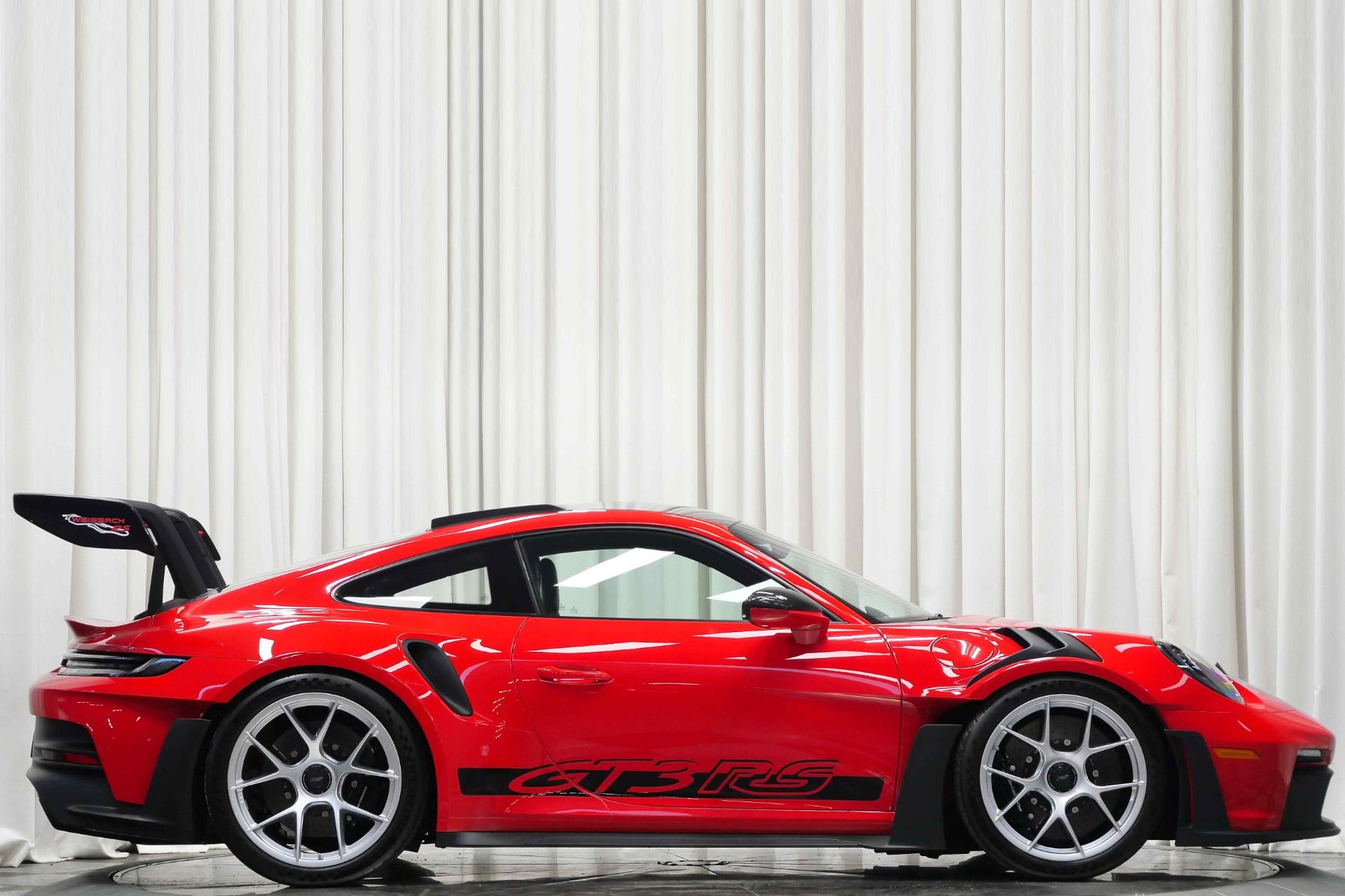 2024 Porsche 911 GT3 RS photo 2