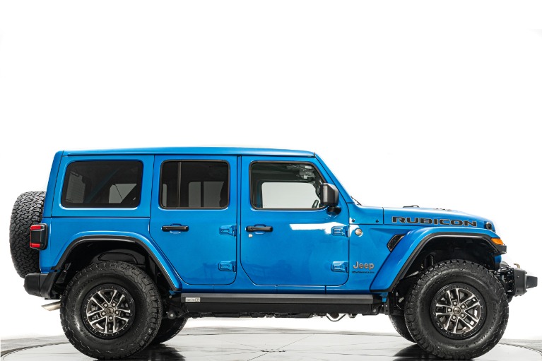 Jeep Wrangler Rubicon 392 -Sky Retractable Top, Warn Winch, Deployable Steps