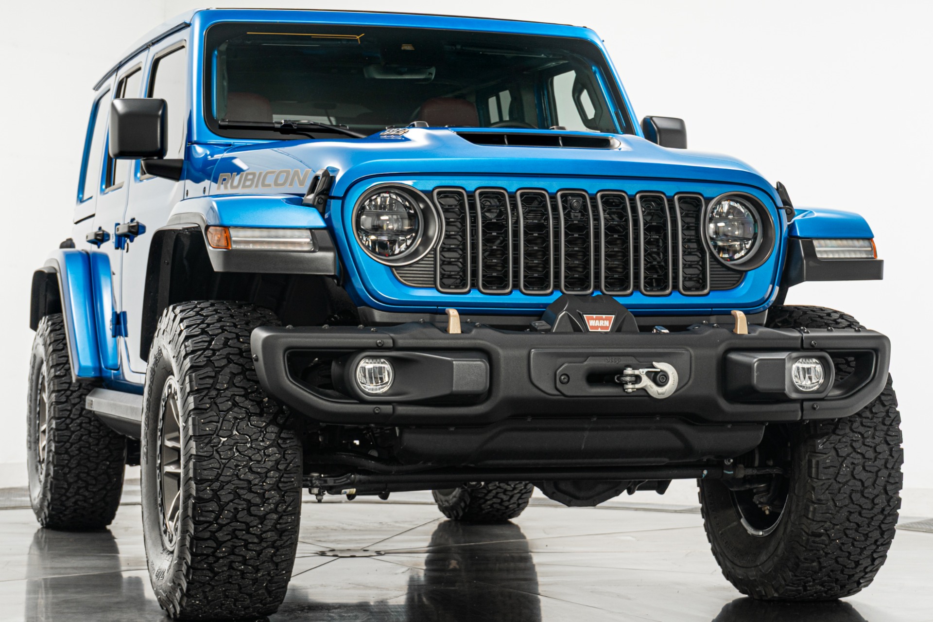 Jeep Wrangler Rubicon 392 -Sky Retractable Top, Warn Winch, Deployable Steps