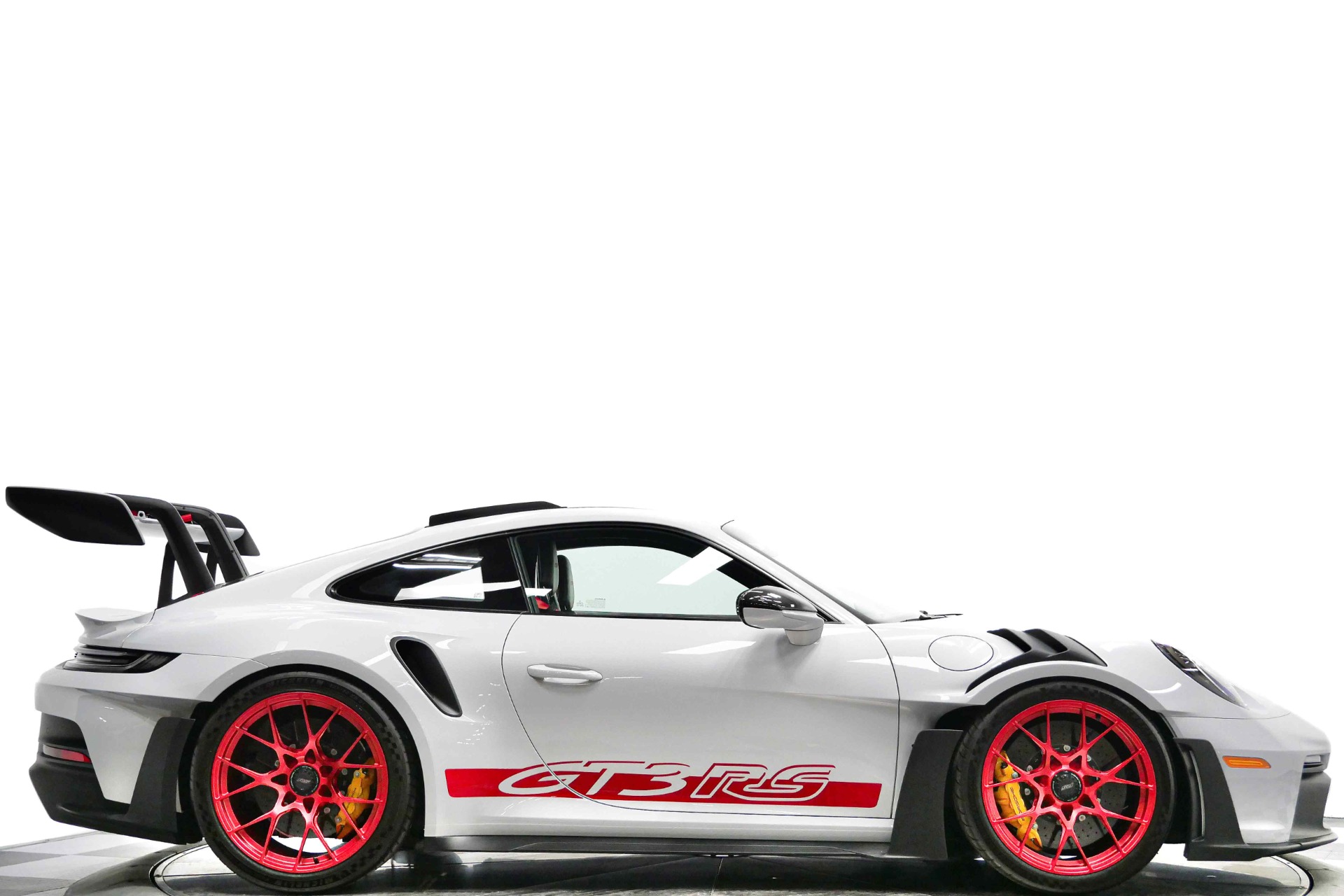 2024 Porsche 911 GT3 RS photo 2