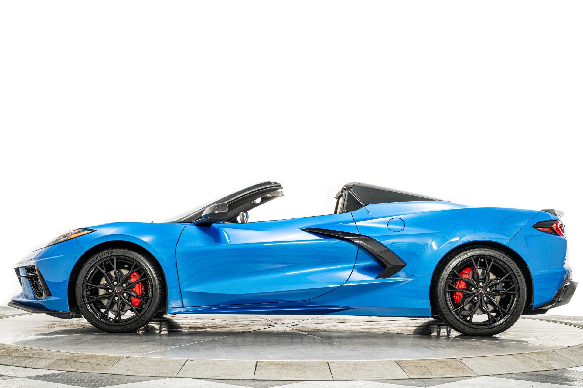 ジェットターレ カイサンダー クリアーブルー Riptide Blue Metallic 2025 Chevrolet Corvette Stingray Convertible