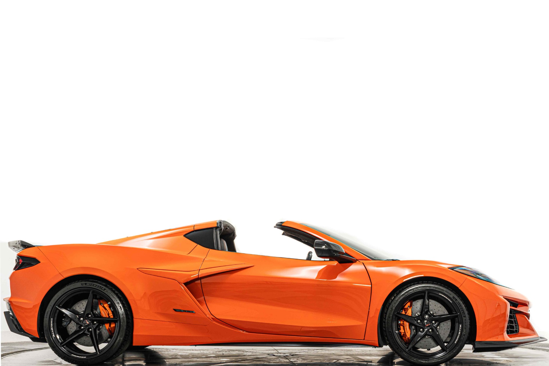 Sebring Orange Tintcoat 2025 Chevrolet Corvette E-Ray -3LZ Package