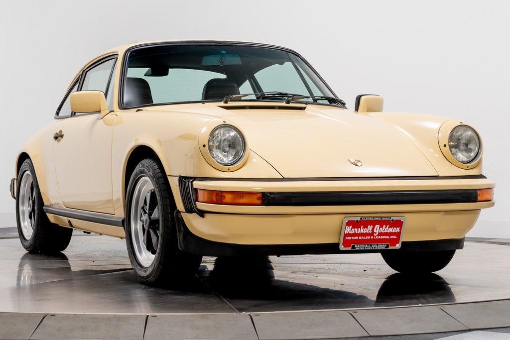 みゆきっち　ベージュ Bamboo Beige 1981 Porsche 911 SC For Sale - Stock Number W20668