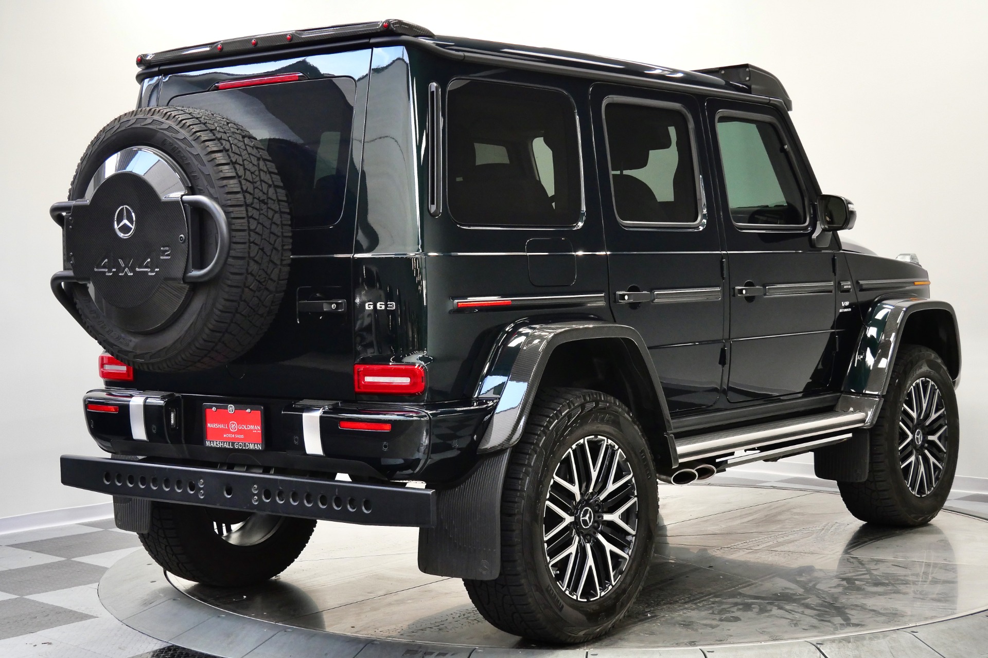 Mercedes-Benz G 63 AMG 4x4 Squared -Phenomenal Color Combination, Huge Ground Clearance