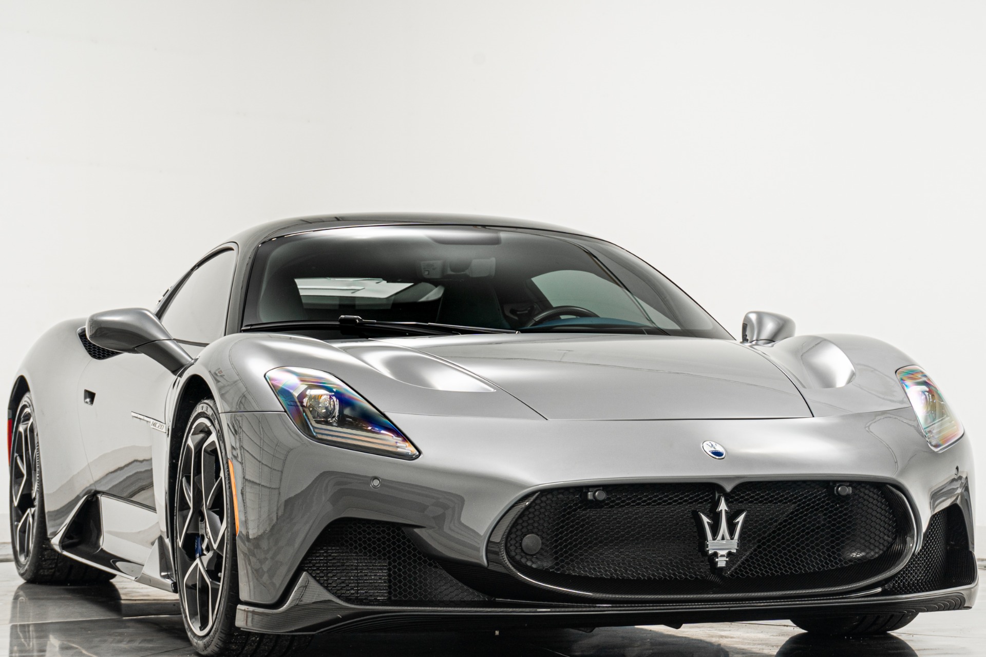 Grigio Mistero 2022 Maserati MC20 -Low Miles, Large Carbon Fiber