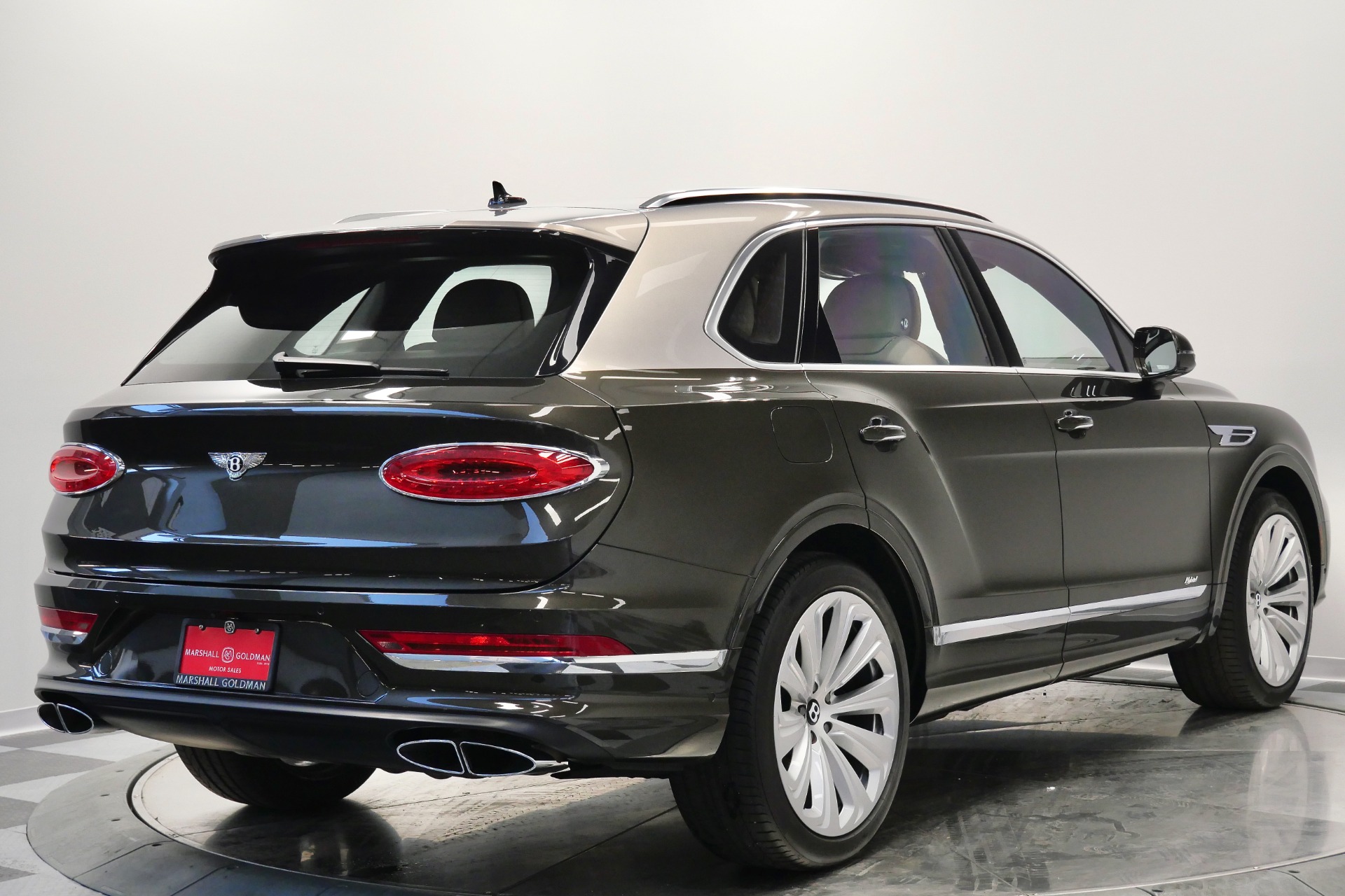 Bentley Bentayga Hybrid -Mulliner Driving Specification, Four Seat Comfort Specification