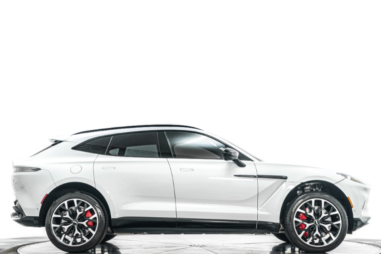 Aston Martin DBX -AML Color, Indulgence Pack, DB Elegance Pack