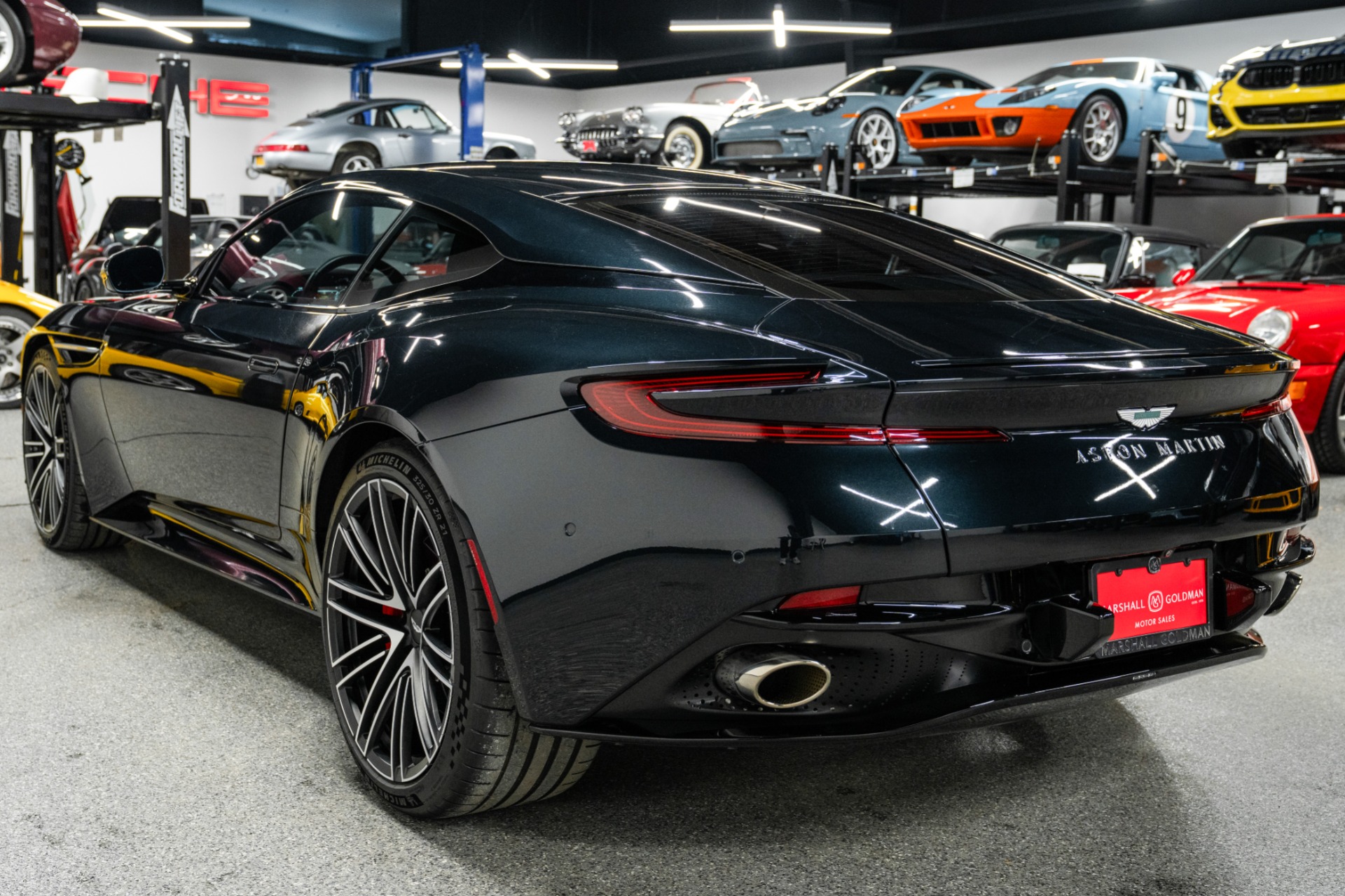 Aston Martin DB12 V8 -Special Paint Color, Bowers And Wilkins Premium Audio, Carbon Brakes