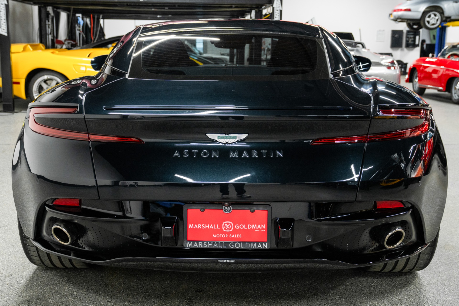 Aston Martin DB12 V8 -Special Paint Color, Bowers And Wilkins Premium Audio, Carbon Brakes