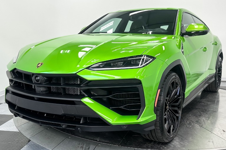 Lamborghini Urus SE -Bicolor Sportive Interior, 870 Miles, 789 Horsepower