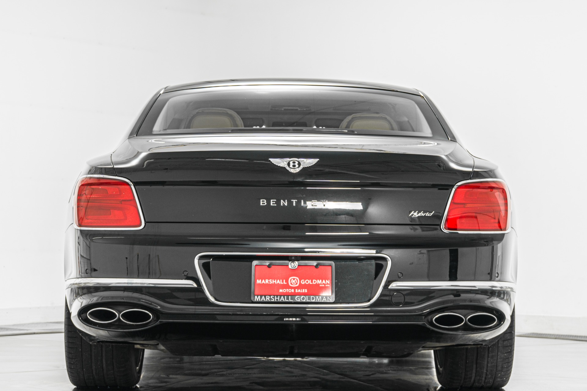 Bentley Flying Spur Hybrid -Four Seat Comfort Specification, Contrast Piping And Stitching