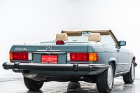 Mercedes-Benz 560 Series 560 SL -Highly Original, Removable Hardtop