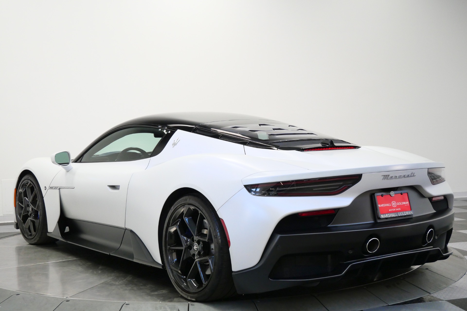 Maserati MC20 -Factory Matte Paint, Extended Leather And Alcantara Interior