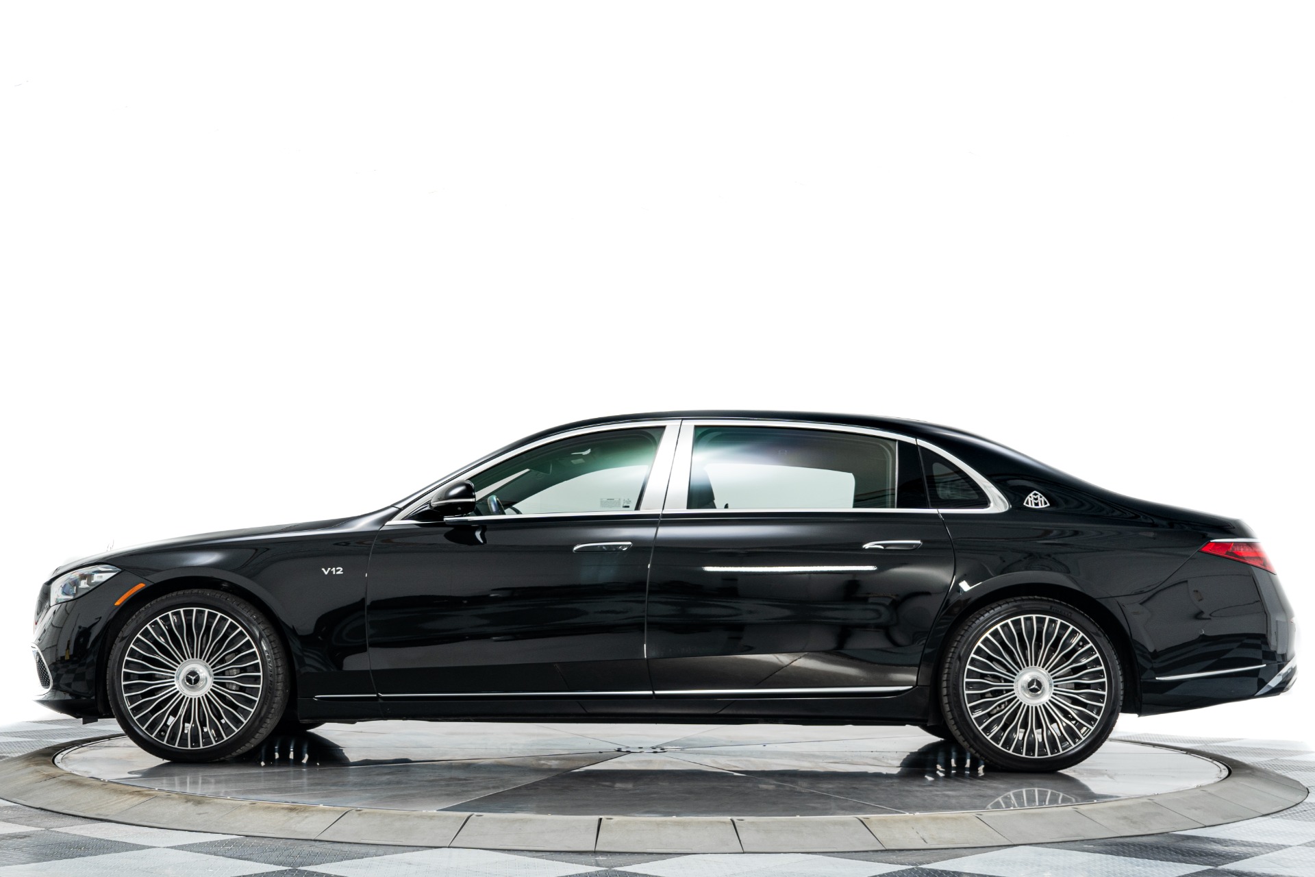 Mercedes-Benz Mercedes-Maybach S 680 -Executive Rear Seat Package, V12 Power, Immense Room