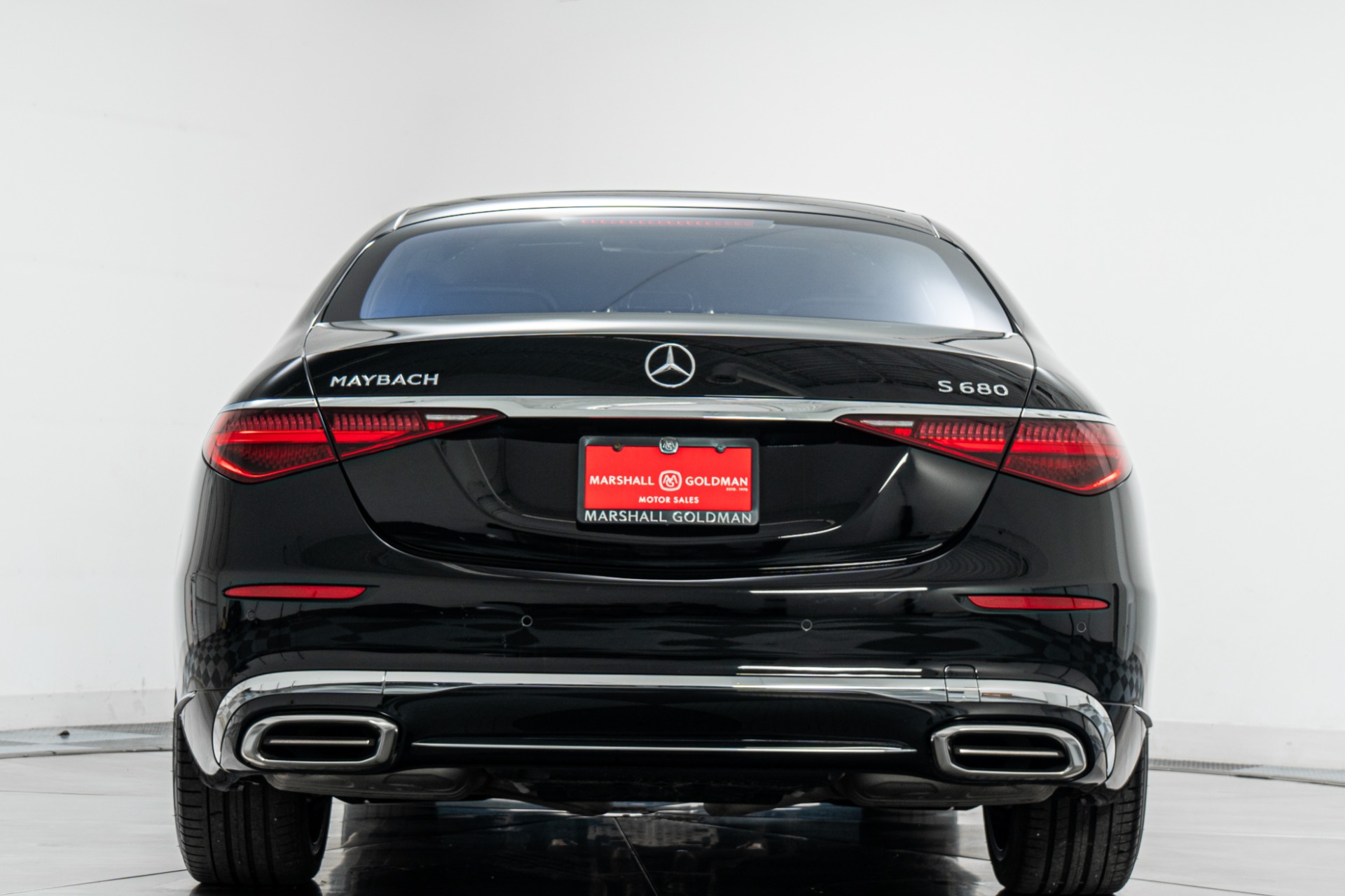 Mercedes-Benz Mercedes-Maybach S 680 -Executive Rear Seat Package, V12 Power, Immense Room