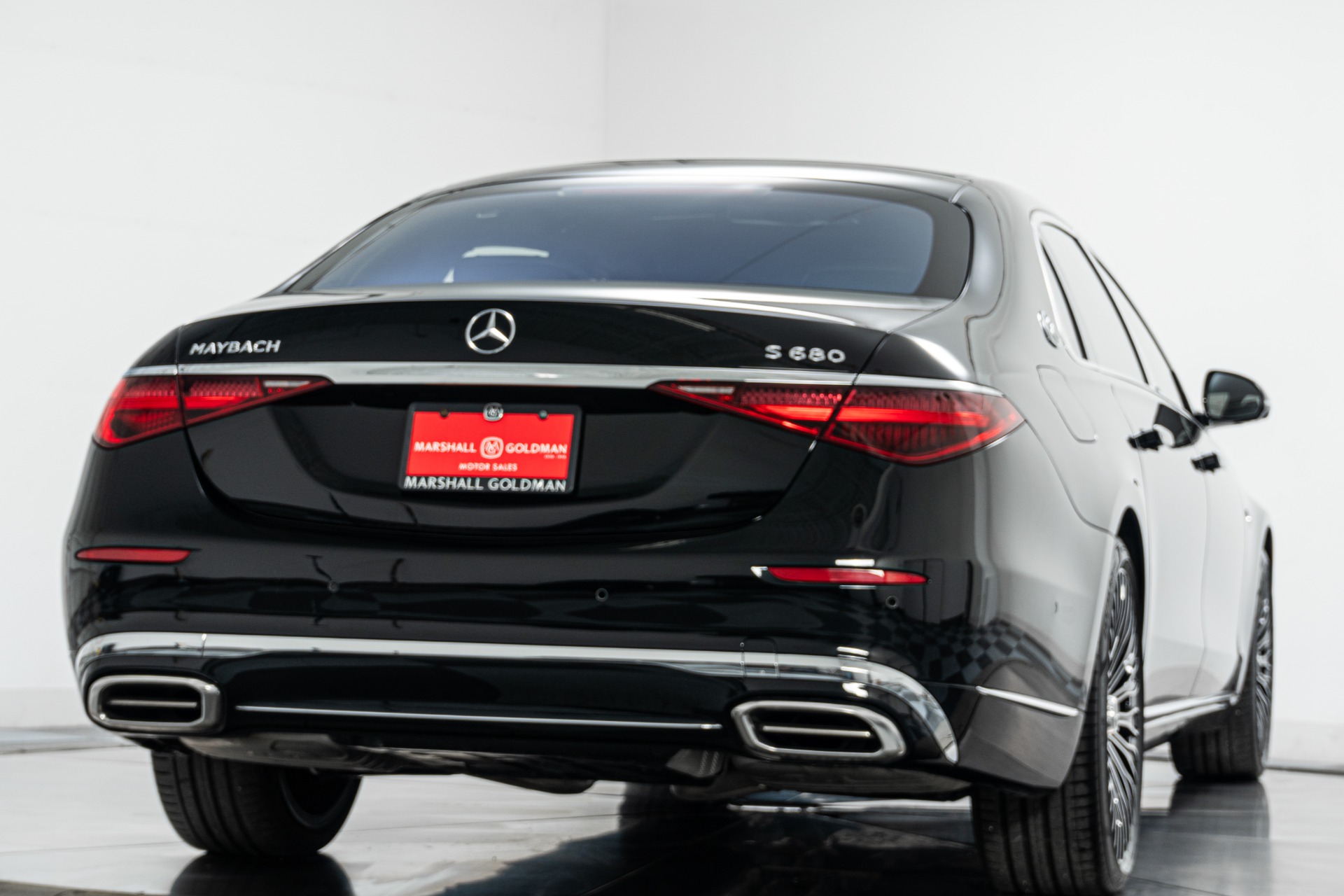 Mercedes-Benz Mercedes-Maybach S 680 -Executive Rear Seat Package, V12 Power, Immense Room
