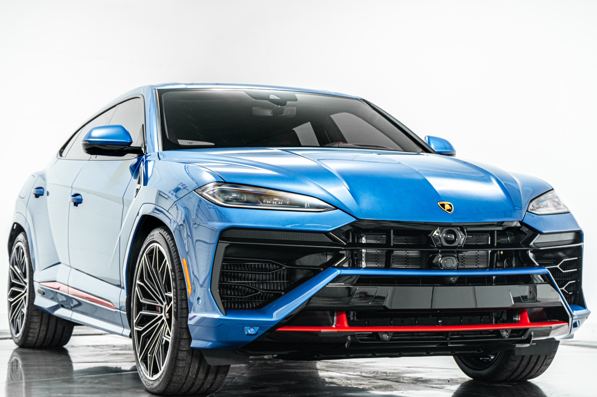 Lamborghini Urus SE -Bang And Olufsen Audio, Two-Tone Interior, 789 Horsepower