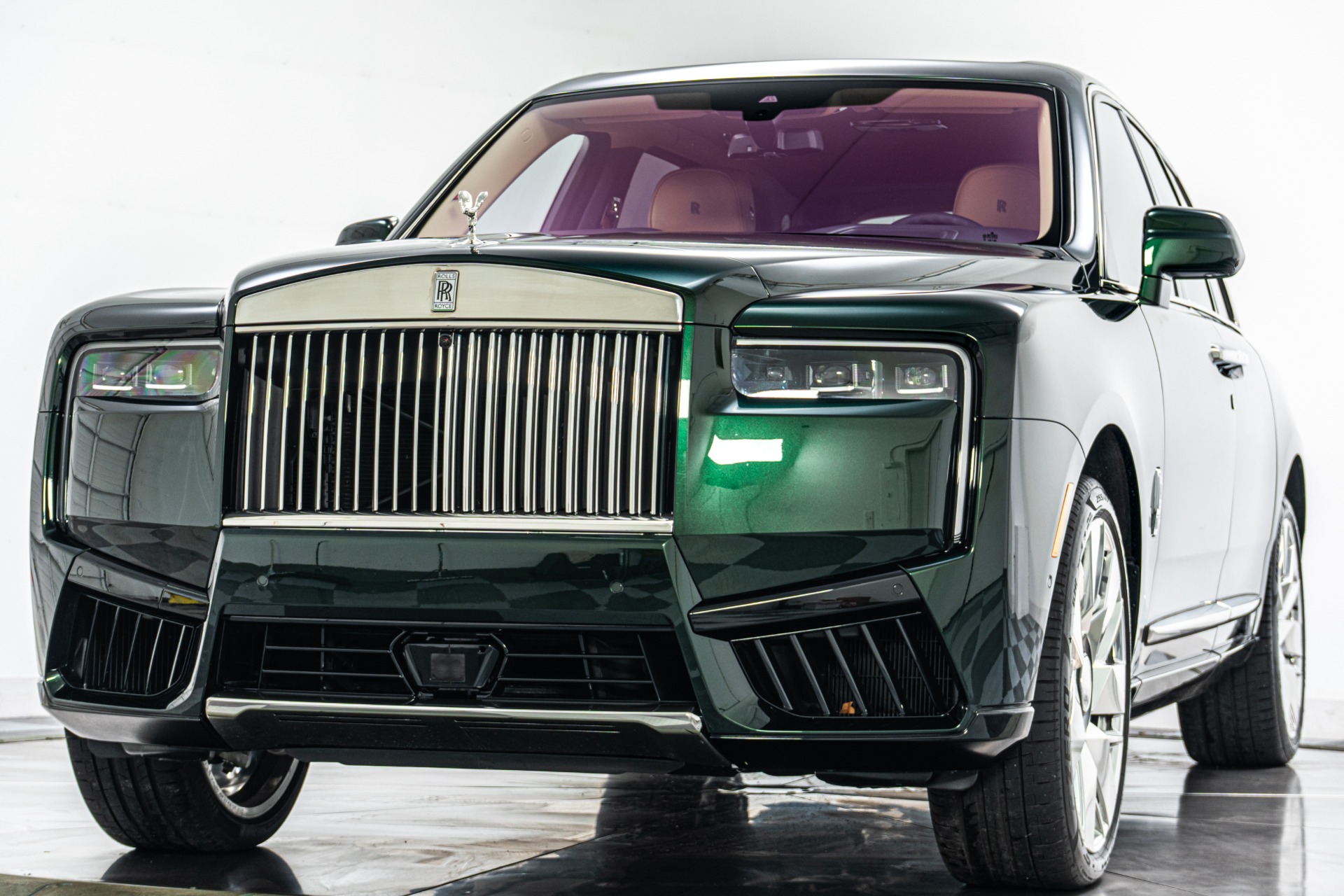 Rolls-Royce Cullinan -Series 2, Bespoke Audio, Starlight Headliner, Polished Wheels