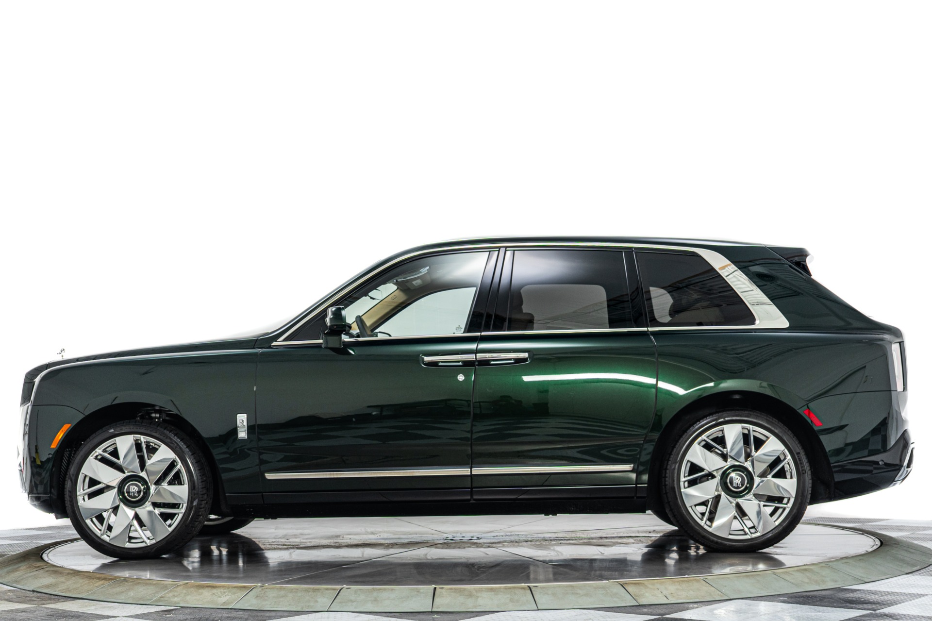 Rolls-Royce Cullinan -Series 2, Bespoke Audio, Starlight Headliner, Polished Wheels