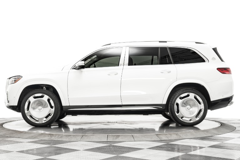 Mercedes-Benz Maybach GLS 600 -4MATIC, 4 Seat Configuration, Rear Seat Entertainment