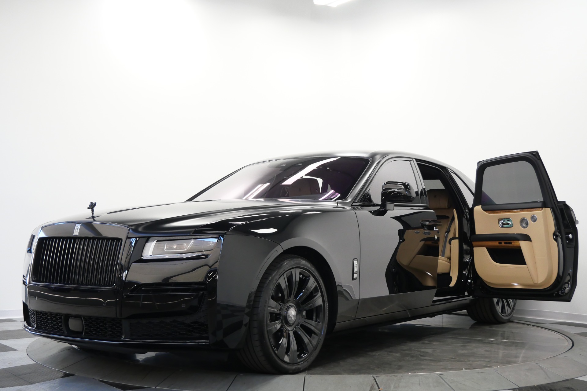 Rolls-Royce Ghost -Low Miles, Rear Bottle Chiller, Illuminated Dash, Bespoke Audio