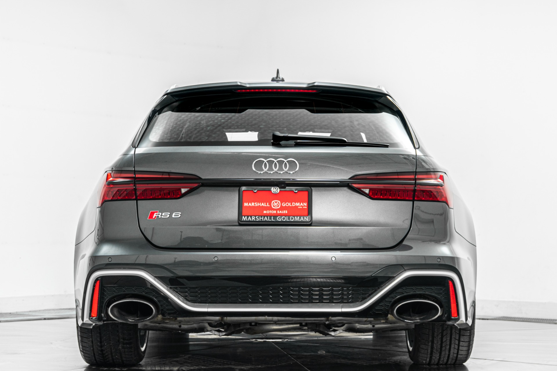 Audi RS6 4.0T Quattro Avant -591 Horsepower, Executive Package
