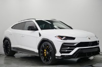 Lamborghini Urus -Carbon Fiber Packs Inside And Out, 23 Inch Wheels