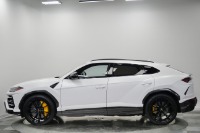 Lamborghini Urus -Carbon Fiber Packs Inside And Out, 23 Inch Wheels