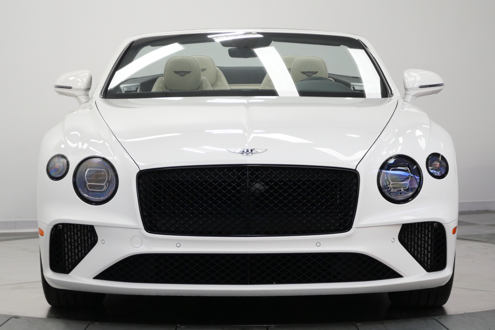 Bentley Continental GTC V8 -Mulliner Specification, Front Seat Comfort Specification