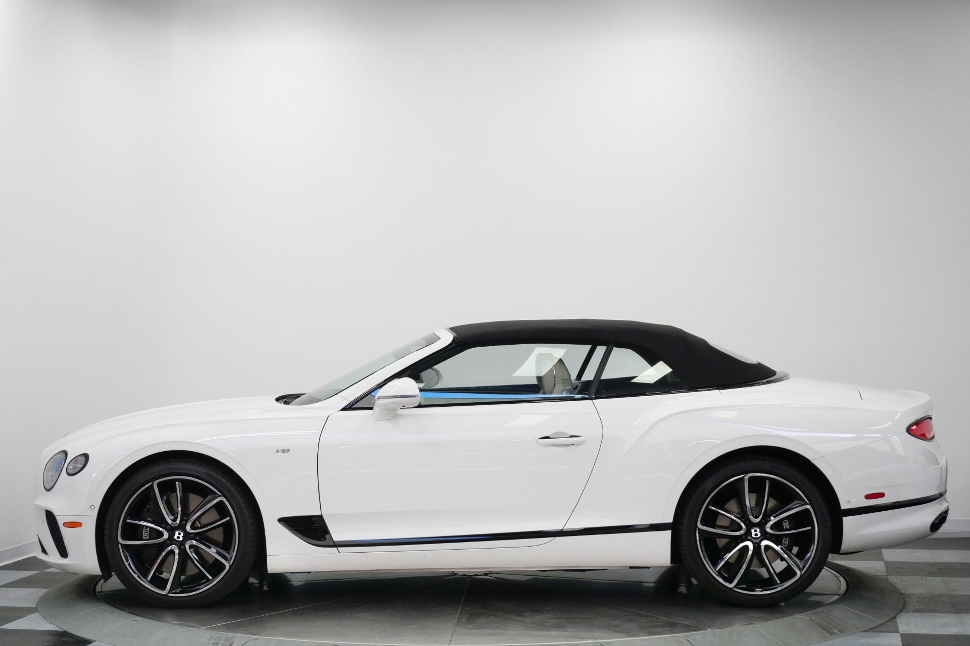 Bentley Continental GTC V8 -Mulliner Specification, Front Seat Comfort Specification