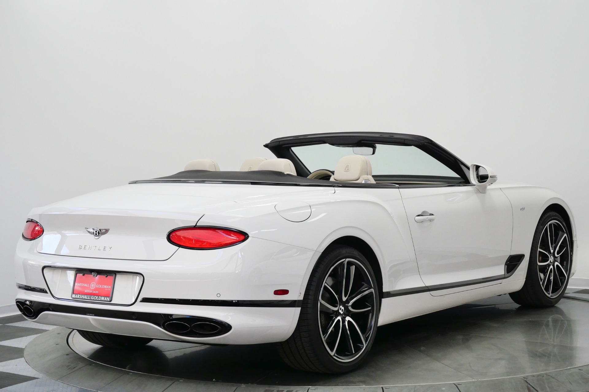 Bentley Continental GTC V8 -Mulliner Specification, Front Seat Comfort Specification