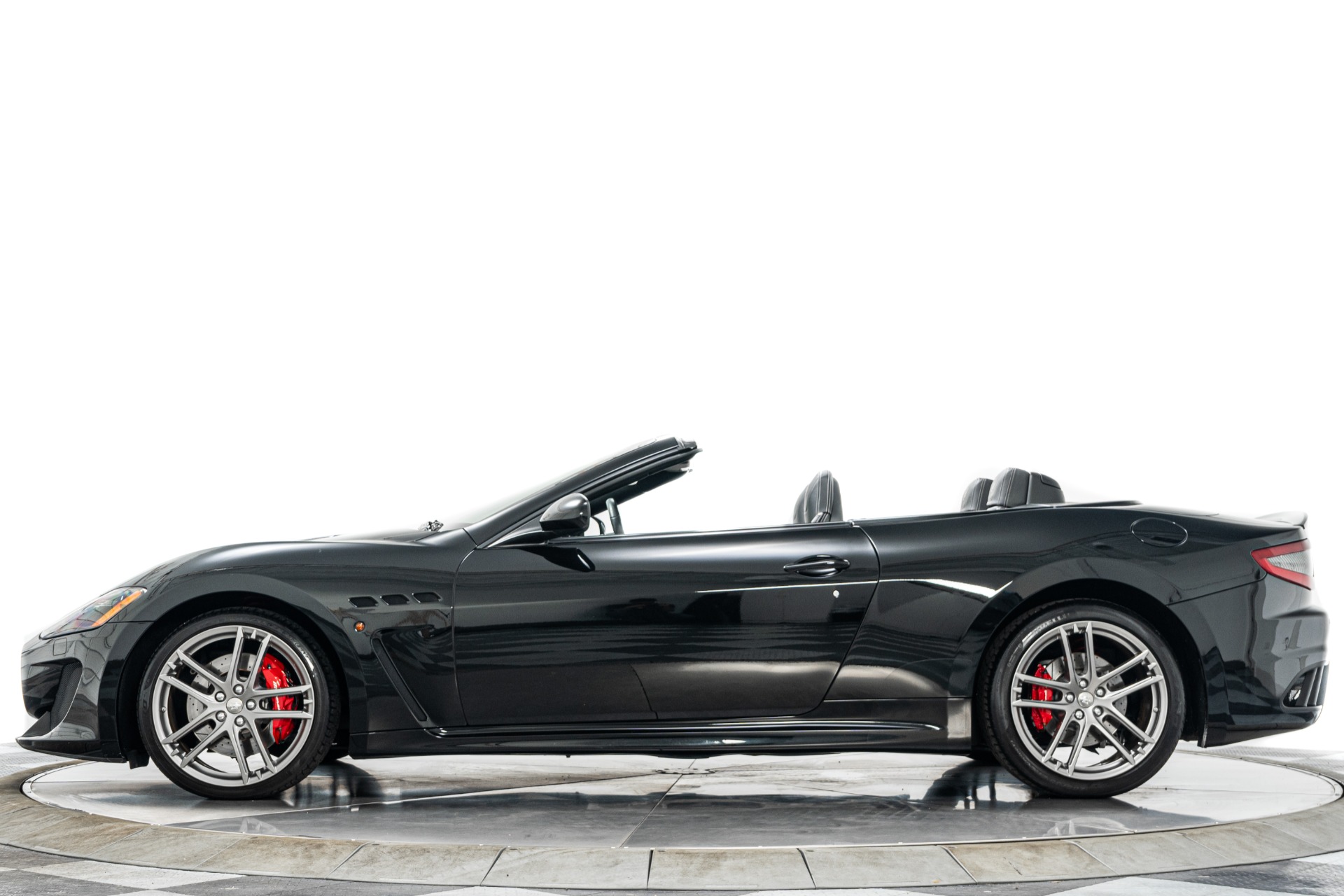 Maserati GranTurismo Convertible MC -Special Order Paint, Sport Exhaust