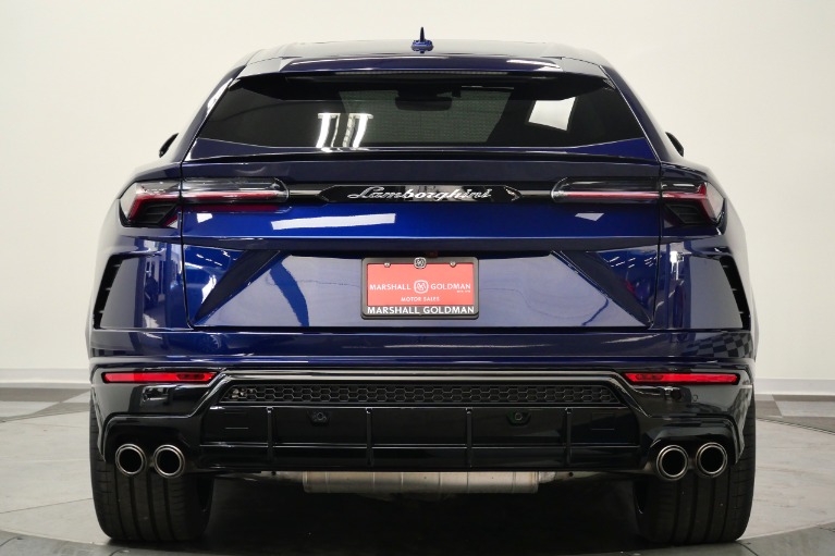 Lamborghini Urus -23 Inch Wheels, Two Tone Interior, Bang And Olufsen Audio