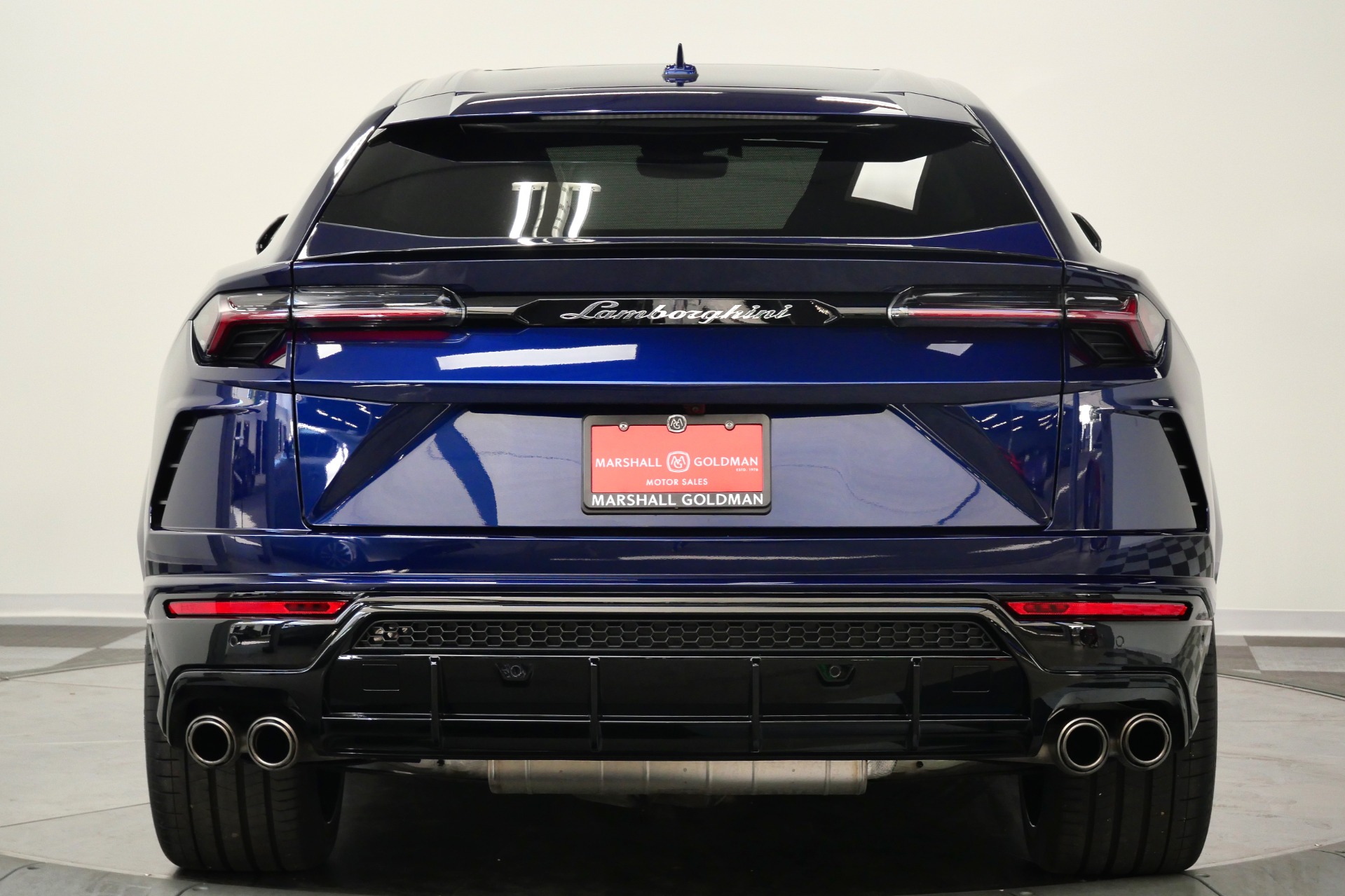 Lamborghini Urus -23 Inch Wheels, Two Tone Interior, Bang And Olufsen Audio