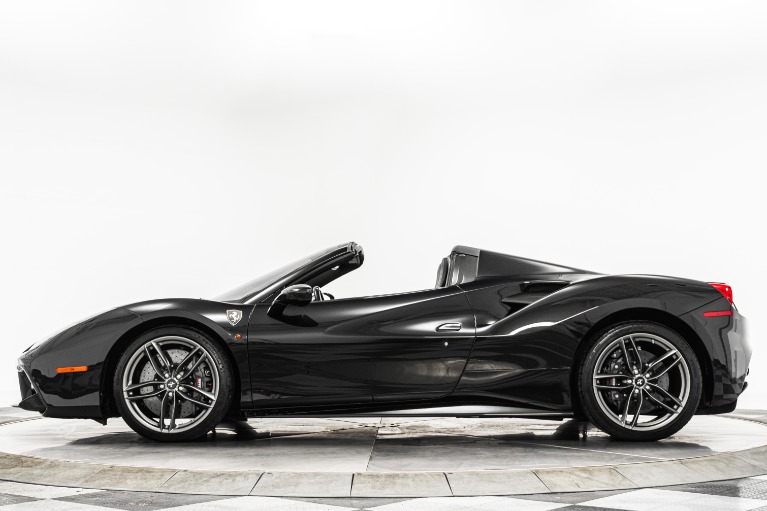Nero Daytona 2018 Ferrari 488 Spider -Extensive Carbon Fiber Trim