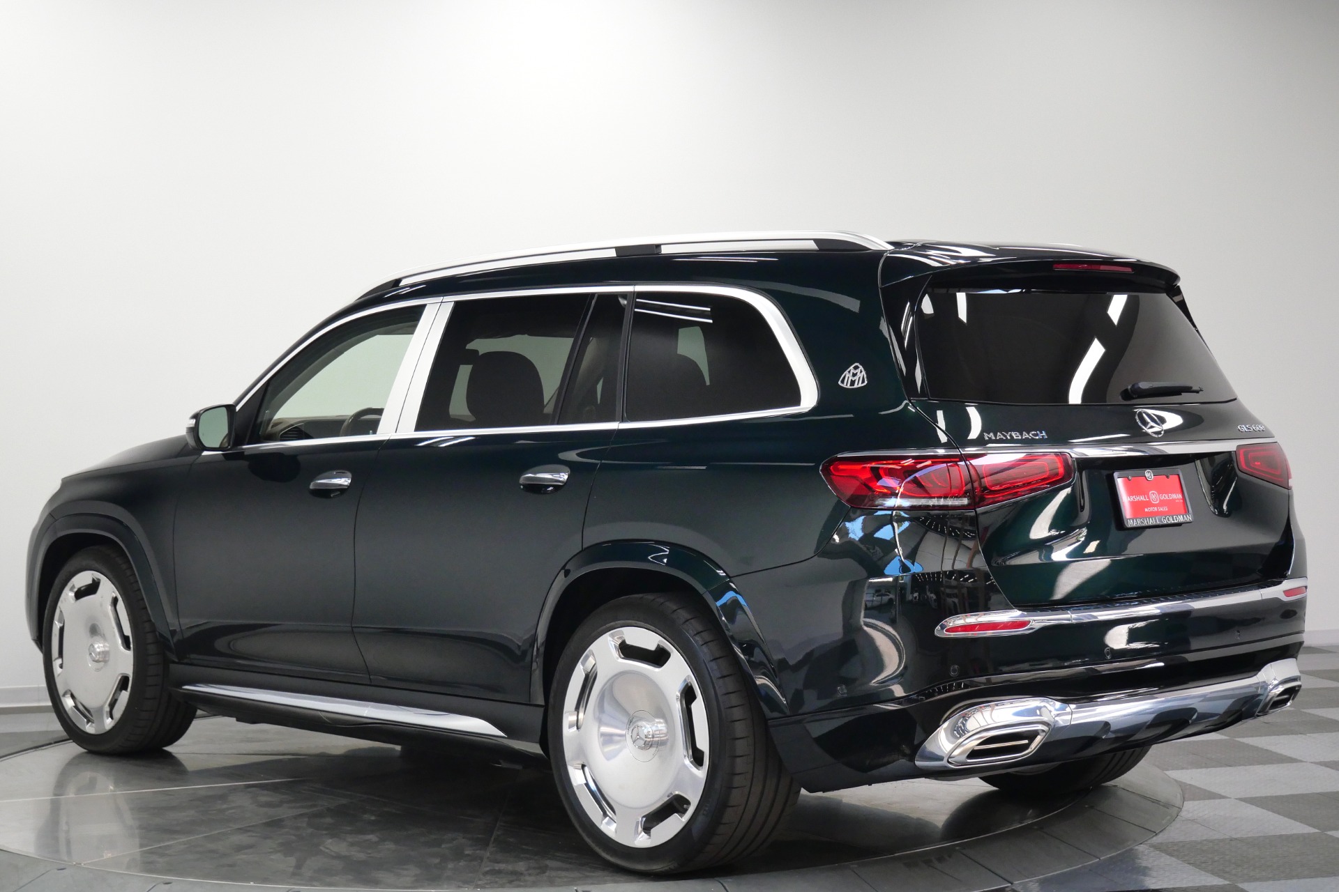 Mercedes-Benz Maybach GLS 600 -4MATIC, Beautiful Colors, Four Seat Configuration, Walnut Trim