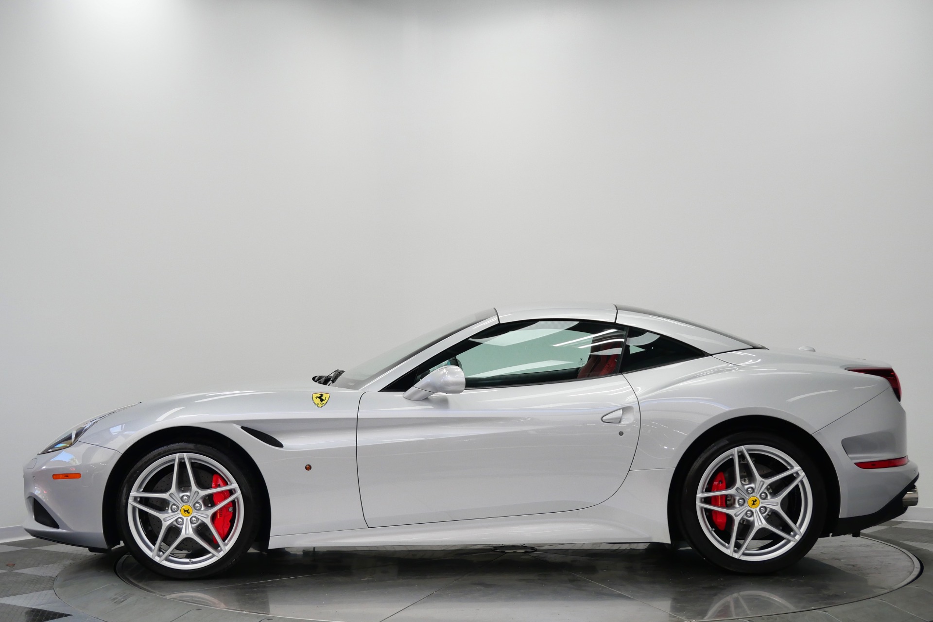 Ferrari California T -Extremely Low Miles, Ventilated Seats, Beautiful