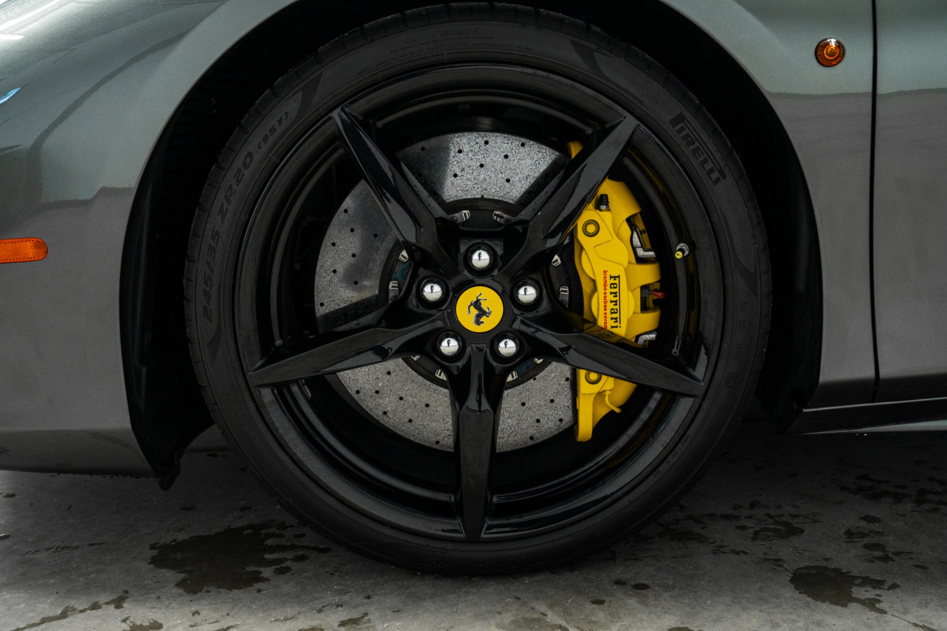 Ferrari 488 GTB -Carbon Fiber Driving Zone, Daytona Seats