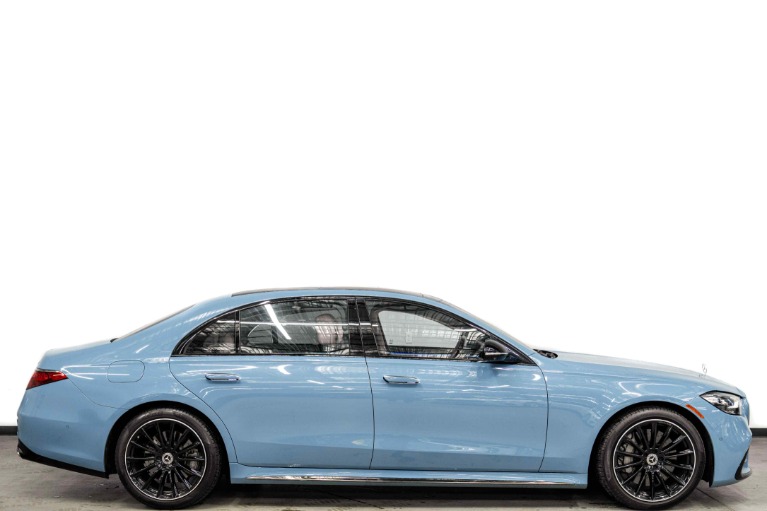MANUFAKTUR China Blue 2023 Mercedes-Benz S580 4MATIC -Warmth and