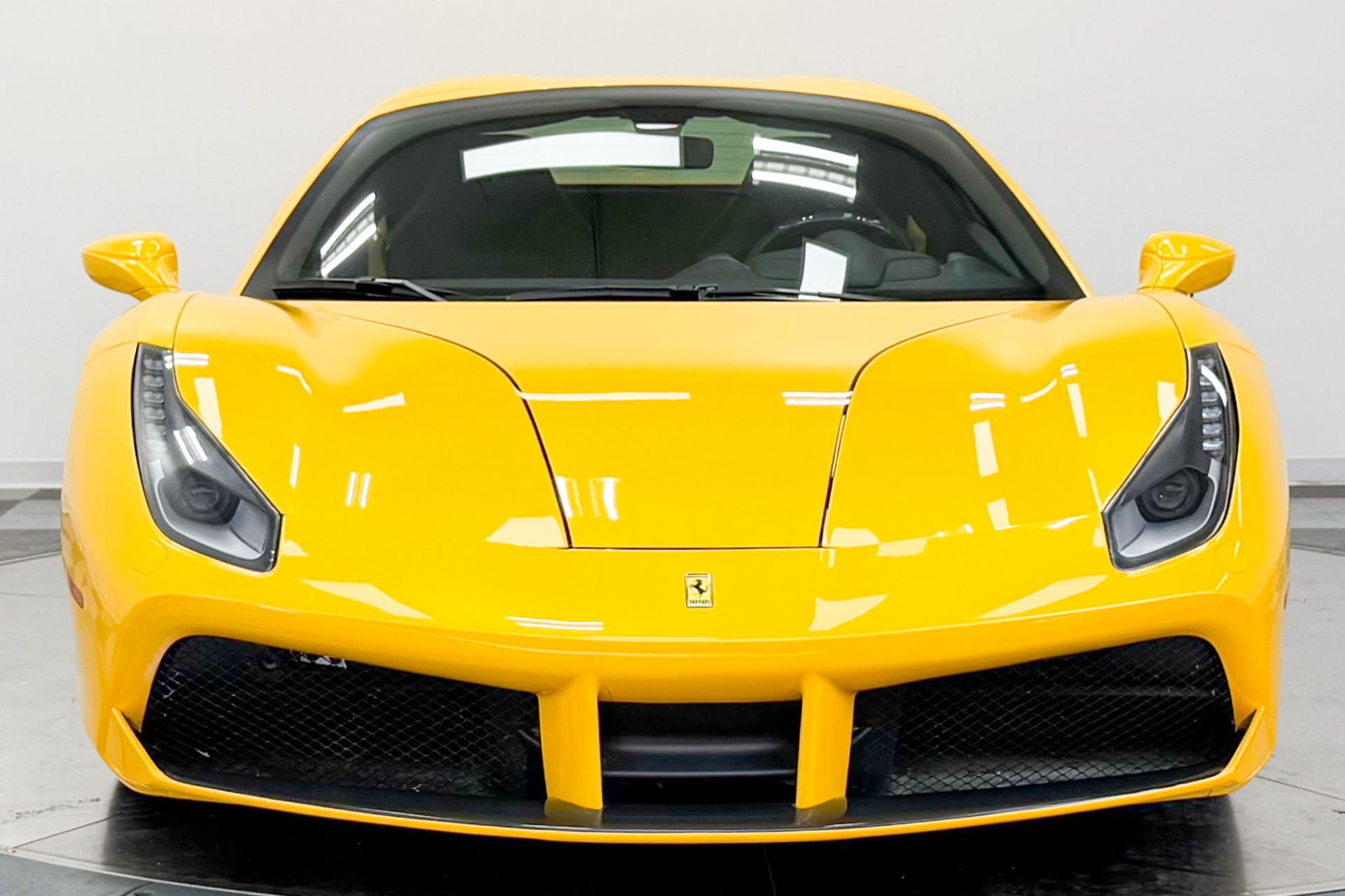 Ferrari 488 Spider -Carbon Fiber Racing Seats, Extensive Carbon Fiber