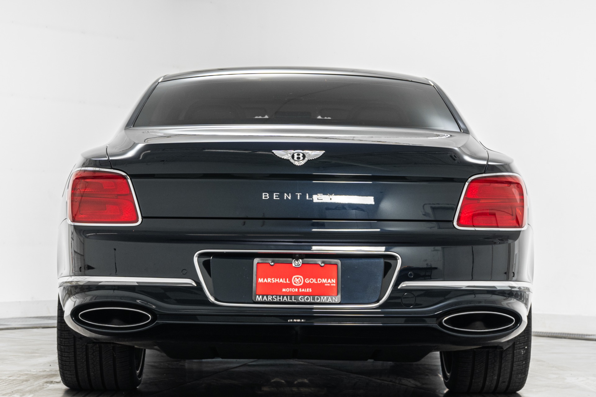 Bentley Flying Spur Azure -Bang And Olufsen Audio, Mulliner Driving Specification